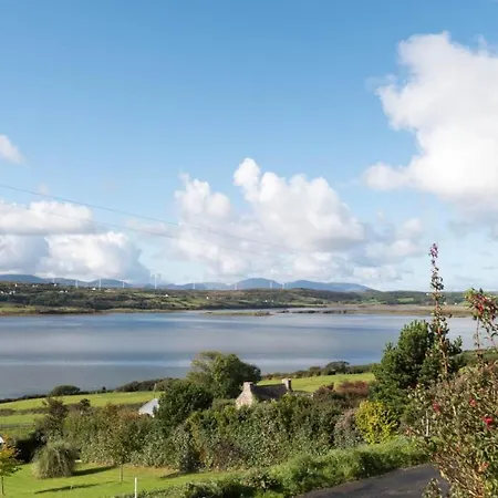 Luxurious 5 Bedroomed With Sea View Close To Lettermacaward