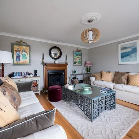 Luxurious 5 Bedroomed With Sea View Close To