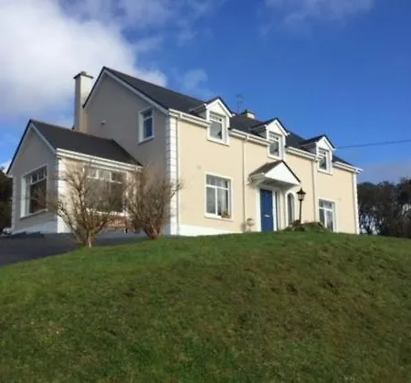 Luxurious 5 Bedroomed With Sea View Close To *